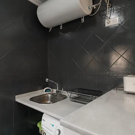 Apartment C34 - One Bedroom Next To Alcazaba *